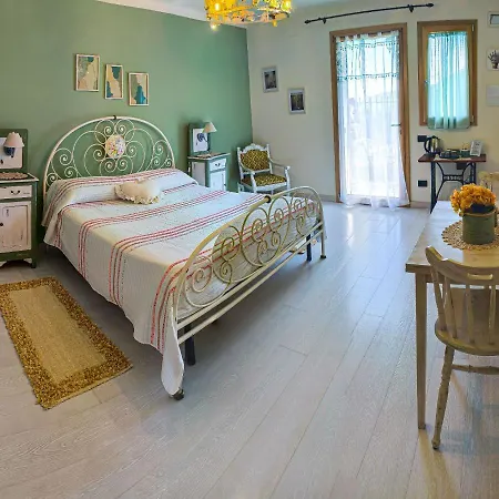 Il Poggio Di Maro' Alloggio per agriturismo *